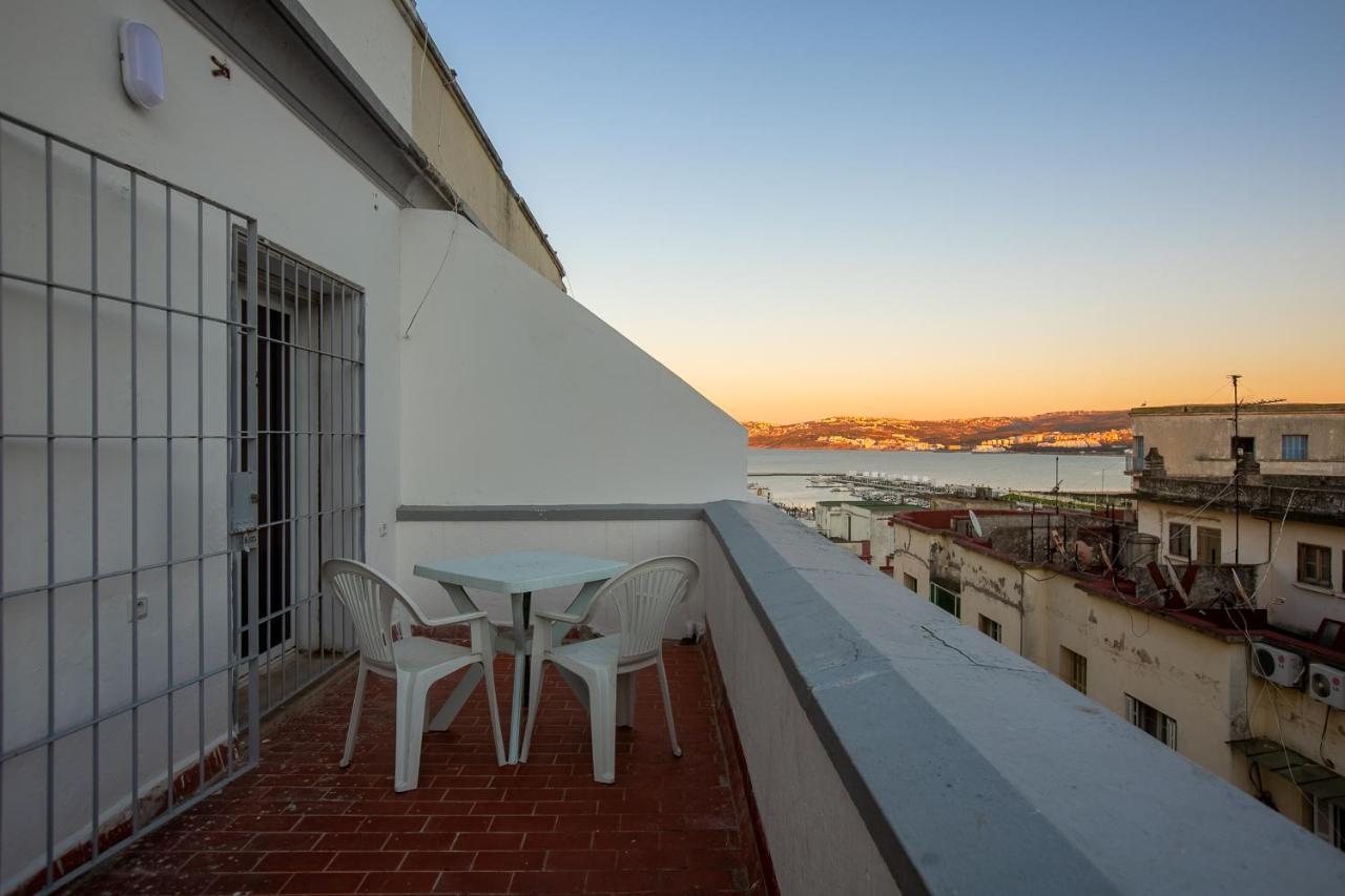 Velasquez Appartements Fast Wifi And Ocean View Tanger Eksteriør bilde