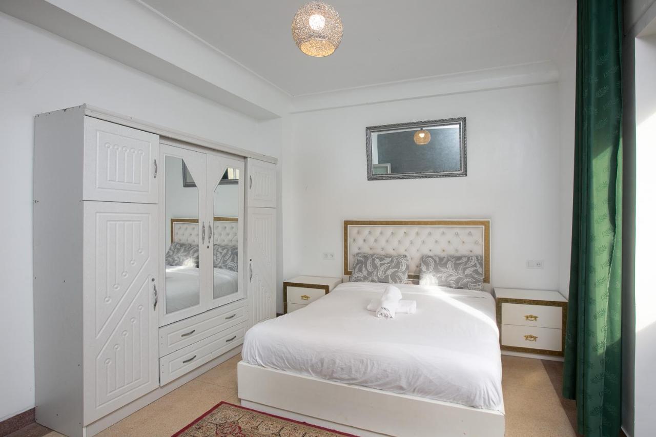 Velasquez Appartements Fast Wifi And Ocean View Tanger Eksteriør bilde